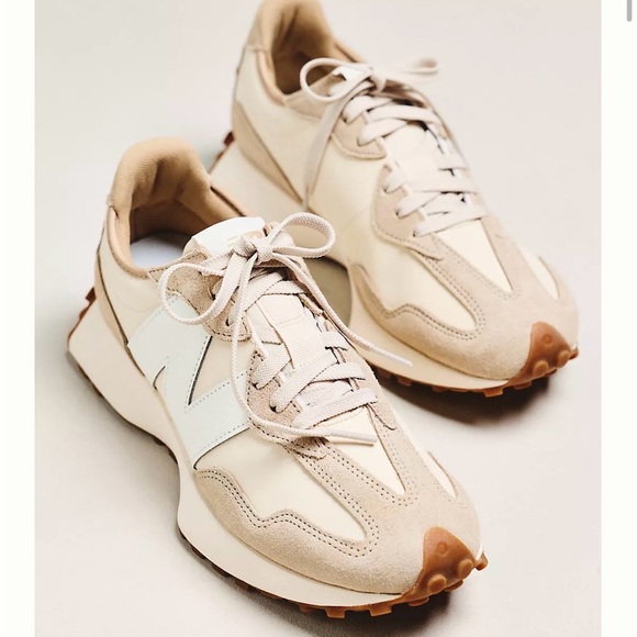 New Balance Beige and White Women's Sneakers - Picture 3 of 8